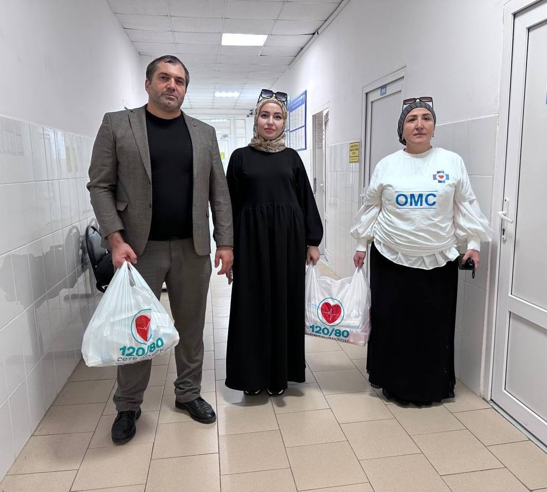 Сотрудники взрослой поликлиники ГБУ РД «Избербашская ЦГБ» объединили усилия в поддержке наших героев, стоящих на страже мира и безопасности России